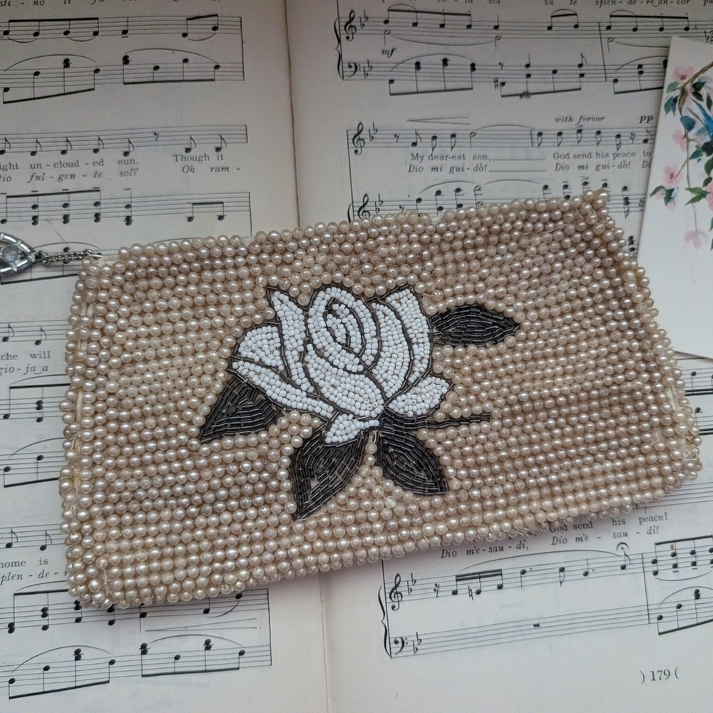 Elegant Pearl Beaded Clutch with Rose Design